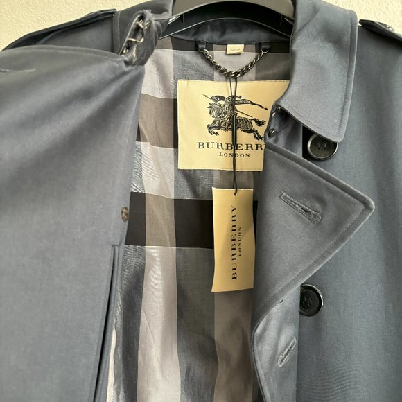 Burberry Prosum Men's mid-length trench coat (size